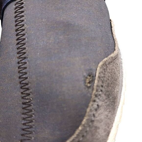 Adidas Blue & Gray Tubular Radial Sneakers - Picture 7 of 14